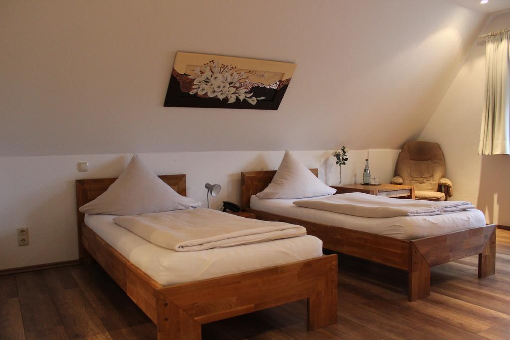 Hotel Ovelgoenner Hof ブクステフーデ エクステリア 写真